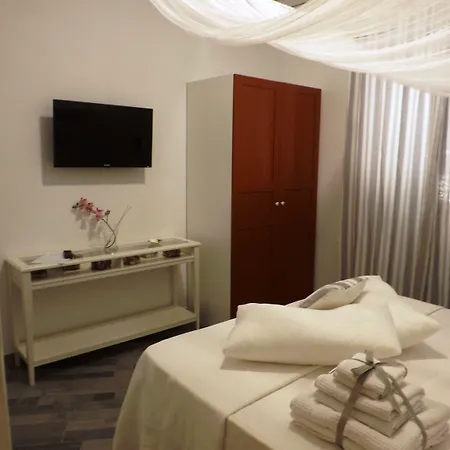 Domus Alma Bed & Breakfast 3*