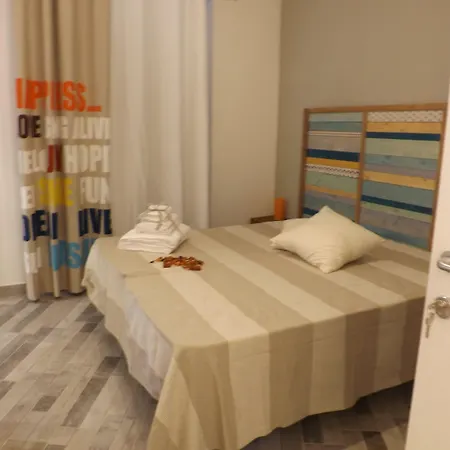 Domus Alma 3* Nápoly