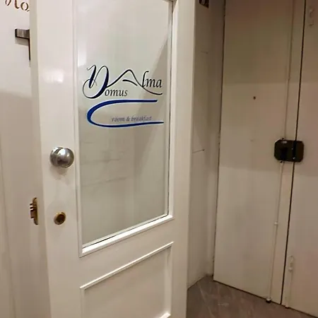 Domus Alma Oda ve Kahvaltı Napoli