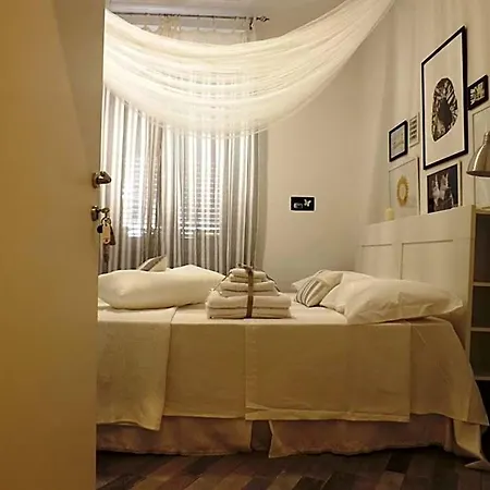 Bed and Breakfast Domus Alma 3*