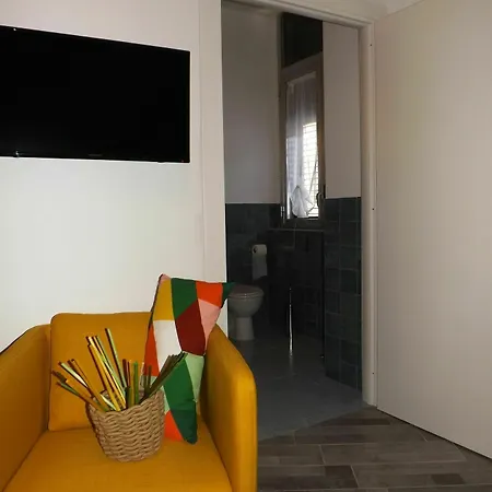 Domus Alma Oda ve Kahvaltı Napoli